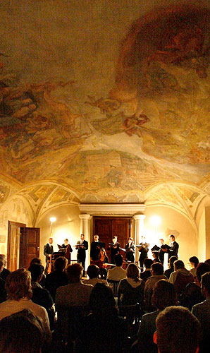 Vocal Chorus Dyškanti, artistic director - Martin Horyna, Abbey - Entrance Hall, 14th September 2006, Zlatá Koruna Royal Music Festival, photo: © 2006 Lubor Mrázek