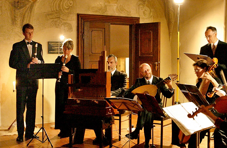 Vokalorchester Dyškanti, Kunstleiter - Martin Horyna, Abtei - Eingangshalle, 14.9.2006, Königliches Musikfestival Zlatá Koruna, Foto: © 2006 Lubor Mrázek
