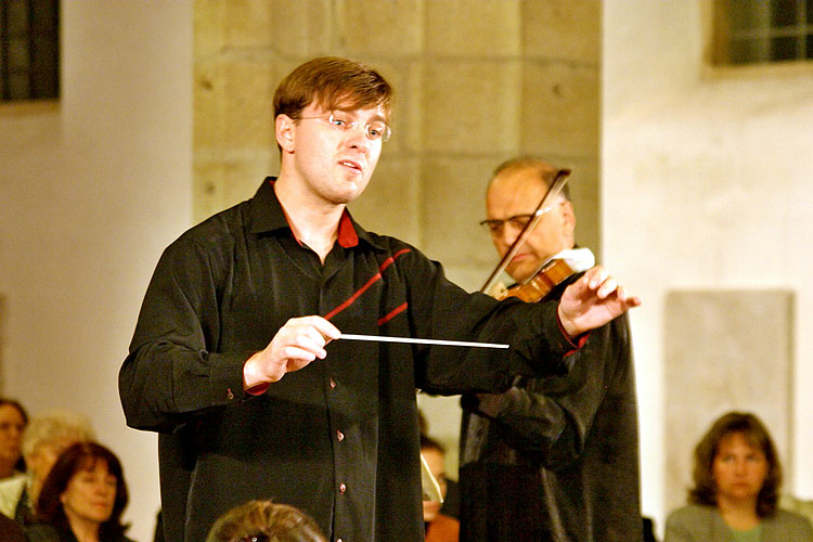 Filharmonický orchestr České Budějovice, Bohuslav Matoušek - viola, Tomáš Netopil - dirigent, klášterní kostel, 20.9.2006, Královský hudební festival Zlatá Koruna, foto: © 2006 Lubor Mrázek