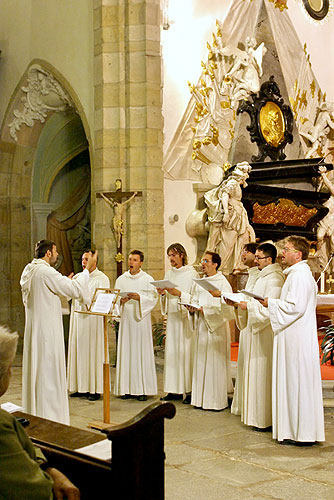 Schola Gregoriana Pragensis, Klosterkirche, 28.9.2006, Königliches Musikfestival Zlatá Koruna, Foto: © 2006 Lubor Mrázek