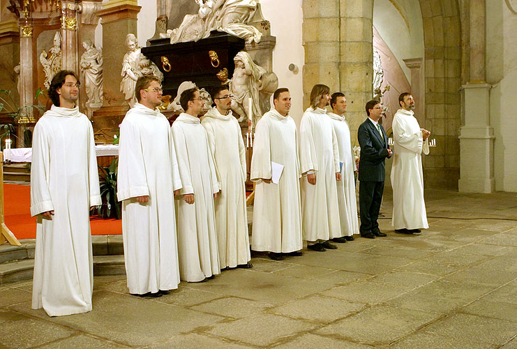 Schola Gregoriana Pragensis, klášterní kostel, 28.9.2006, Královský hudební festival Zlatá Koruna, foto: © 2006 Lubor Mrázek