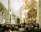 Wolfgang Amadeus Mozart - Requiem d moll, klášterní kostel, 5.10.2006, Královský hudební festival Zlatá Koruna, foto: © 2006 Lubor Mrázek 