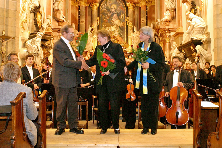 Wolfgang Amadeus Mozart - Requiem d moll, Closter Church, 5th October 2006, Zlatá Koruna Royal Music Festival, photo: © 2006 Lubor Mrázek