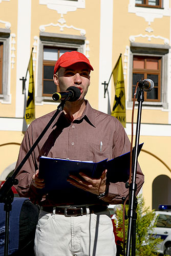 Programm auf dem Hauptplatz Náměstí Svornosti in Český Krumlov, Tag mit Handicap - Tag ohne Barrieren, 9. und 10. September 2006, Foto: © 2006 Lubor Mrázek