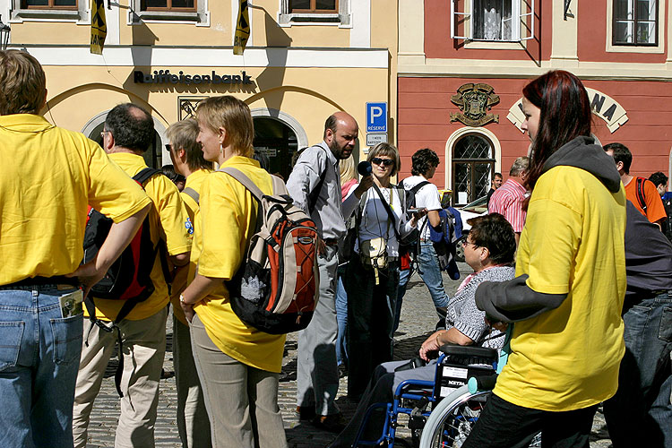 Spezielle Besichtigungen der Stadt Český Krumlov für Leute mit Behinderungen, Tag mit Handicap - Tag ohne Barrieren, 9. und 10. September 2006, Foto: © 2006 Lubor Mrázek