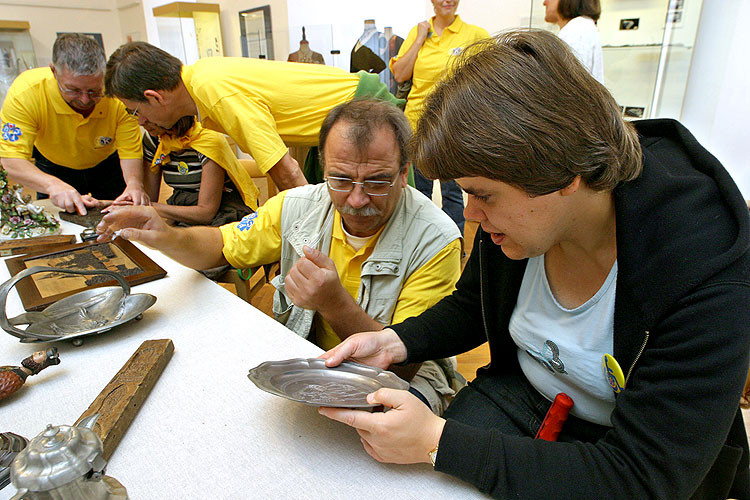 Speciální prohlídky města Český Krumlov pro handicapované, Den s handicapem - Den bez bariér, 9. a 10. září 2006, foto: © 2006 Lubor Mrázek