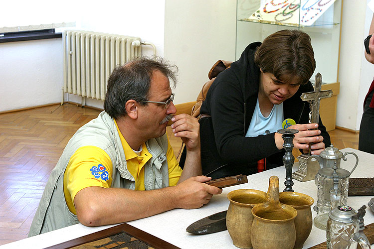 Speciální prohlídky města Český Krumlov pro handicapované, Den s handicapem - Den bez bariér, 9. a 10. září 2006, foto: © 2006 Lubor Mrázek