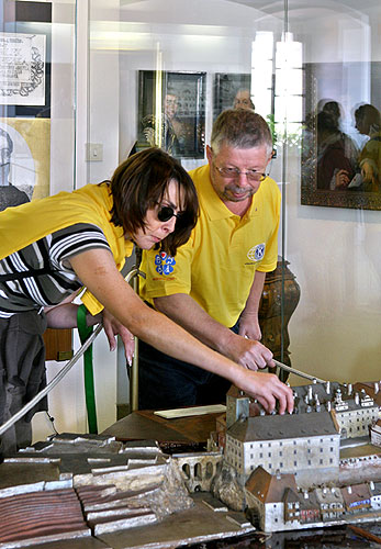 Spezielle Besichtigungen der Stadt Český Krumlov für Leute mit Behinderungen, Tag mit Handicap - Tag ohne Barrieren, 9. und 10. September 2006, Foto: © 2006 Lubor Mrázek