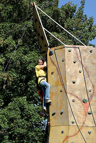 Flossrundfahrt auf Moldau und Kletterwand im Stadtpark, Tag mit Handicap - Tag ohne Barrieren, 9. und 10. September 2006, Foto: © 2006 Lubor Mrázek