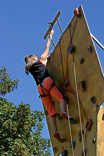 Flossrundfahrt auf Moldau und Kletterwand im Stadtpark, Tag mit Handicap - Tag ohne Barrieren, 9. und 10. September 2006, Foto: © 2006 Lubor Mrázek