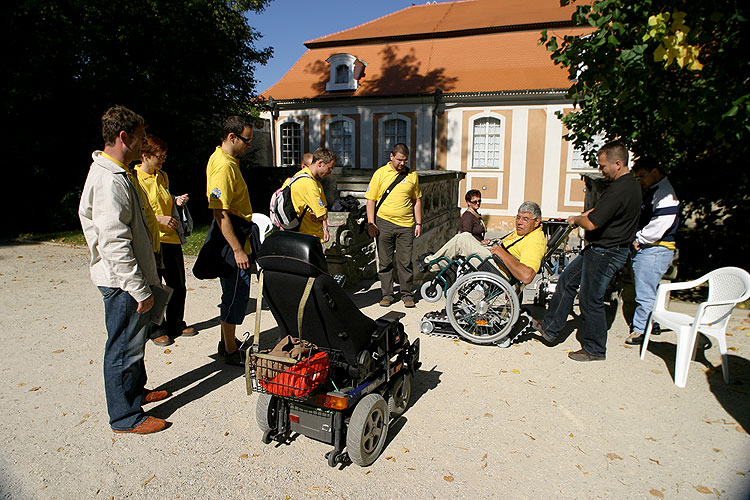 Besuch der Partner und Leuten mit Behinderungen von Oberösterreich, Tag mit Handicap - Tag ohne Barrieren, 9. und 10. September 2006, Foto: © 2006 Lubor Mrázek