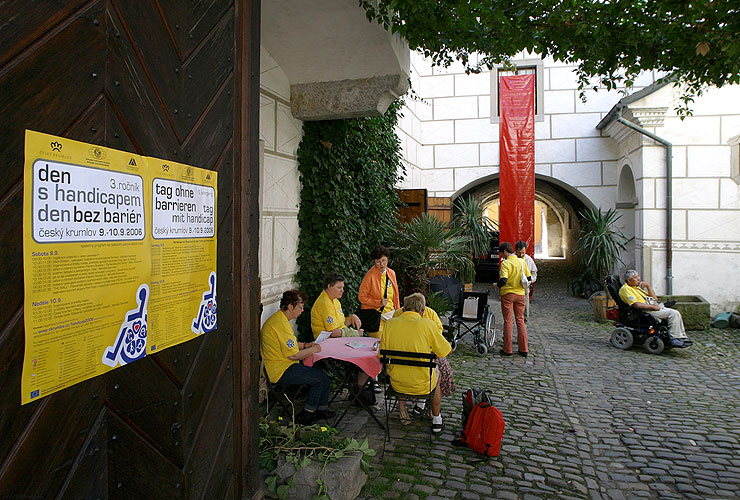 Besuch der Partner und Leuten mit Behinderungen von Oberösterreich, Tag mit Handicap - Tag ohne Barrieren, 9. und 10. September 2006, Foto: © 2006 Lubor Mrázek