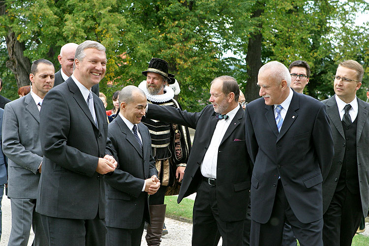 Návštěva krále Kambodže Jeho Výsosti Norodoma Sihamoniho v Českém Krumlově, 20. září 2006, foto: © 2006 Lubor Mrázek