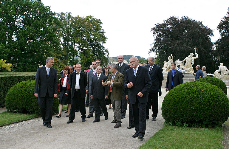 Návštěva krále Kambodže Jeho Výsosti Norodoma Sihamoniho v Českém Krumlově, 20. září 2006, foto: © 2006 Lubor Mrázek