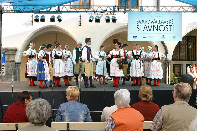 The performances of Childrens' Folk groups, Saint Wenceslas Celebrations in Český Krumlov, 28th September - 1st October 2006, photo: © Lubor Mrázek