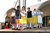 Schau der Kinderfolkloreensembles, St.-Wenzels-Fest in Český Krumlov, 28.9. - 1.10.2006, Foto: © Lubor Mrázek 