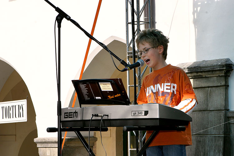 Konzert der Stars - es spielen efolgreiche Teilnehmer der diesjährigen Kinder-Porta, St.-Wenzels-Fest in Český Krumlov, 28.9. - 1.10.2006, Foto: © Lubor Mrázek