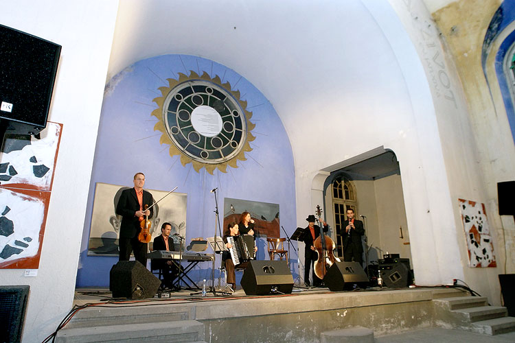 Židovská synagoga, Svatováclavské slavnosti v Českém Krumlově, 28.9. - 1.10.2006, foto: © Lubor Mrázek