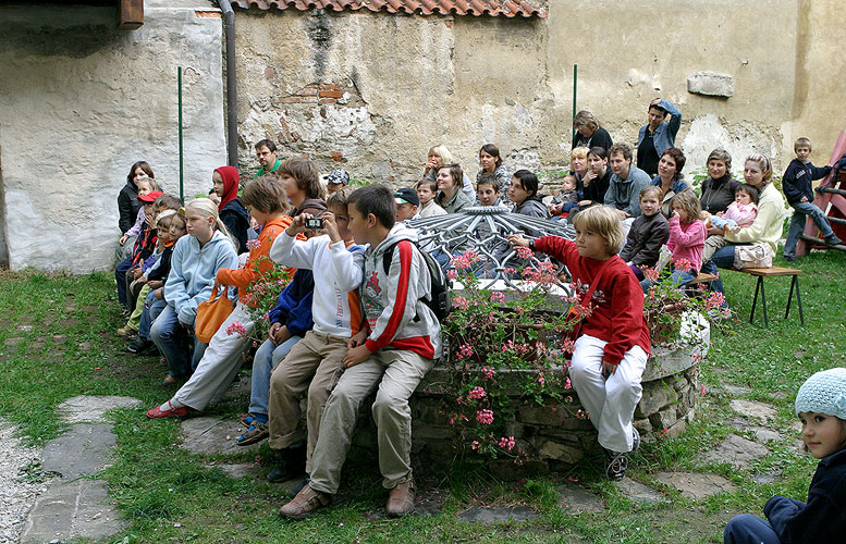 Hotel U malého Vítka, terrace, Open Hearts Day, Saint Wenceslas Celebrations in Český Krumlov, 28th September - 1st October 2006, photo: © Lubor Mrázek