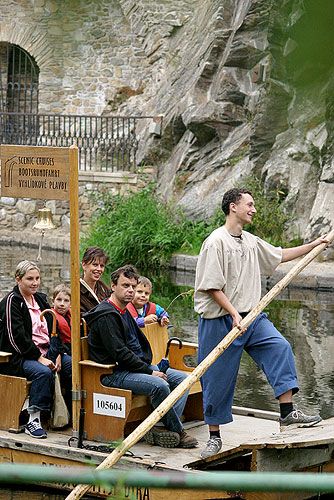 Magical Raft journey down Vltava river, Open Hearts Day, Saint Wenceslas Celebrations in Český Krumlov, 28th September - 1st October 2006, photo: © Lubor Mrázek