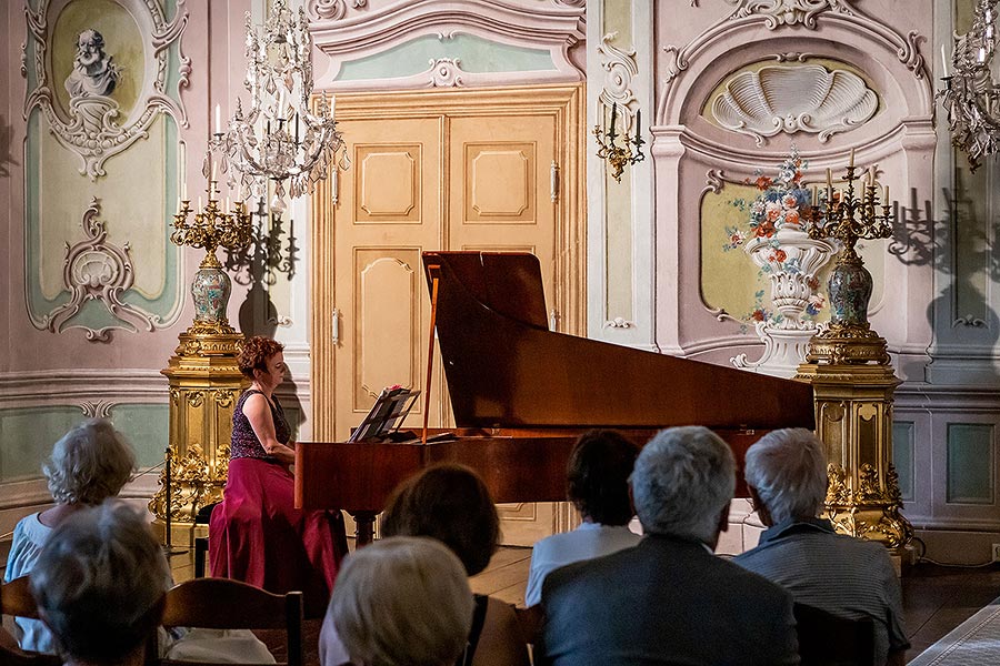 Markéta Cukrová (zpěv), Barbara Willi (kladívkový klavír), Beethoven a jeho čeští současníci, 1.7.2020, Festival komorní hudby Český Krumlov