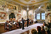 Český Krumlov String Orchestra, Jan Adamus - oboe, Martin Peschík - conductor, Masquerade hall of chateau Český Krumlov, 28.6.2007, Festival of Chamber Music Český Krumlov, photo: © 2007 Lubor Mrázek 