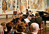 Josef Suk and his friends, Josef Suk - violin, Miroslav Ambrož - violin, Karel Untermüller - Viola, Jiří Bárta - violoncello, Jan Simon - piano, Masquerade hall of chateau Český Krumlov, 5.7.2007, Festival of Chamber Music Český Krumlov, photo: © 2007 Lubor Mrázek 