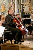 Jihočeská komorní filharmonie, Jan Páleníček - violoncello, Stanislav Vavřínek - dirigent, Maškarní sál zámku Český Krumlov, 7.7.2007, Festival komorní hudby Český Krumlov, foto: © 2007 Lubor Mrázek 