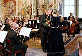 Jihočeská komorní filharmonie, Jan Páleníček - violoncello, Stanislav Vavřínek - dirigent, Maškarní sál zámku Český Krumlov, 7.7.2007, Festival komorní hudby Český Krumlov, foto: © 2007 Lubor Mrázek 