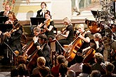 Jihočeská komorní filharmonie, Jan Páleníček - violoncello, Stanislav Vavřínek - dirigent, Maškarní sál zámku Český Krumlov, 7.7.2007, Festival komorní hudby Český Krumlov, foto: © 2007 Lubor Mrázek 