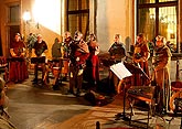 Píseň je touha (Das Lied ist Sehnsucht) - Nokturne, Chairé Příbram, Terrasse des Hotels Růže, 7.7.2007, Festival der Kammermusik Český Krumlov, Foto: © 2007 Lubor Mrázek 