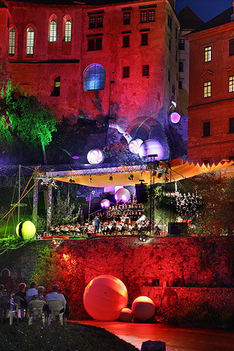 Carl Orff: Carmina Burana, Südliche Schloss-terrassen, 20.7.2007, Internationales Musikfestival Český Krumlov, Bildsquelle: © Auviex s.r.o., Foto: Libor Sváček