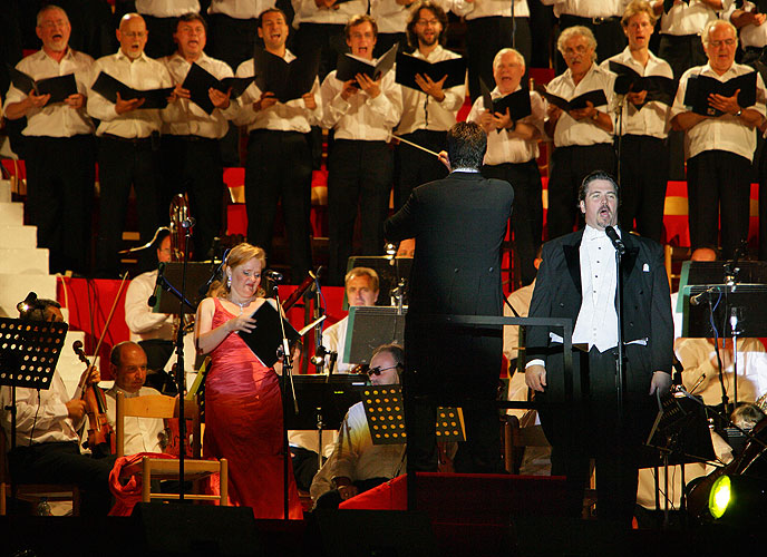 Carl Orff: Carmina Burana, Castle South Terrace, 20.7.2007, International Music Festival Český Krumlov, source: © Auviex s.r.o., photo: Libor Sváček