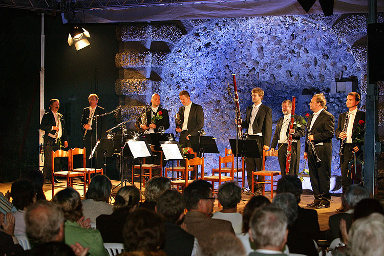 Harmonia Mozartiana Pragensis, Zahrada Kooperativy, 27.7.2007, Mezinárodní hudební festival Český Krumlov, zdroj: © Auviex s.r.o., foto: Libor Sváček