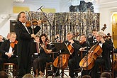 Váslav Hudeček (Geige), Petr Schöne (Baryton), Prager Kammerorchester, Schlossreitschule, 17.8.2007, Internationales Musikfestival Český Krumlov, Bildsquelle: Auviex s.r.o., Foto: Libor Sváček 