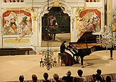 Piano Recital - Tomomi Okumura (Japan), Masquerade hall, 23.8.2007, International Music Festival Český Krumlov, source: Auviex s.r.o., photo: Libor Sváček 