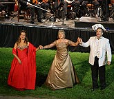 Jeanine Thames - soprán (USA), Annamaria Popescu - mezzosoprán (Kanada), Allan Glassman - tenor (USA), Symfonický orchestr Českého rozhlasu, dirigent: Gottfried Rabl (Rakousko), Otáčivé hlediště, 25.8.2007, Mezinárodní hudební festival Český Krumlov, zdroj: Auviex s.r.o., foto: Libor Sváček 