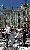 Krumauer Schüler als lebende Schachfiguren, Fußballspieler als Sieger in Gmunden, 22.9.2007, Foto: © 2007 Lubor Mrázek 