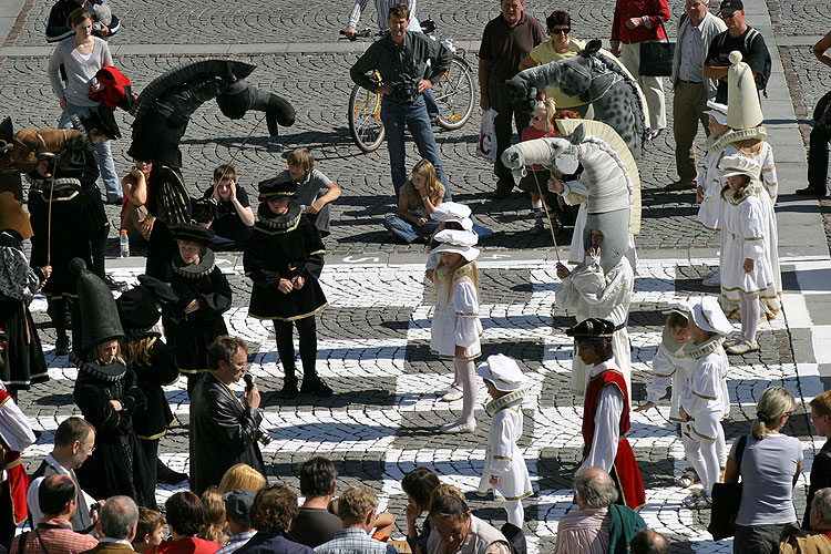 Krumauer Schüler als lebende Schachfiguren, Fußballspieler als Sieger in Gmunden, 22.9.2007, Foto: © 2007 Lubor Mrázek