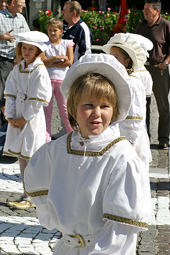 Krumlov pupils like live chess, football players came out winners in  Gmunden, 22nd September 2007, photo by: © 2007 Lubor Mrázek