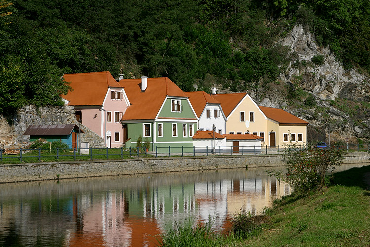 Rybářská č.p. 12 - 15, září 2007, foto: © 2007 Lubor Mrázek