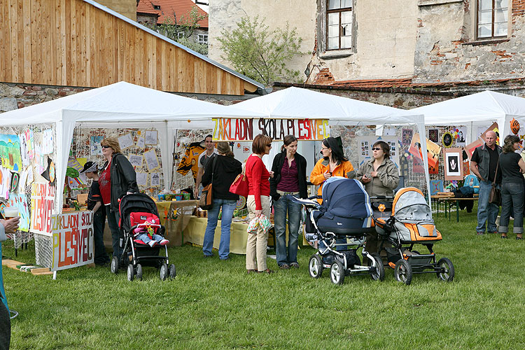 Krumlov Fair, Magical Krumlov Welcomed Springtime, 29th April - 1st May 2008, photo: Lubor Mrázek