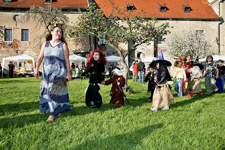 Dětské čarodějnické odpoledne, Kouzelný Krumlov, 29. dubna - 1. května 2008, foto: Lubor Mrázek