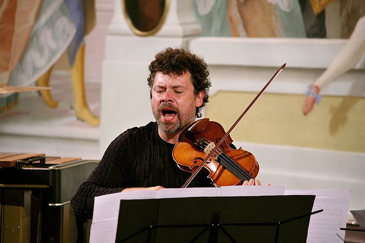 Pavel Fišer - Geige, Margit Klepáčová - Violoncello, Honda Junko - Schlagzeug (Japan), Iveta Kováčová - Gesang, 29.6.2008, Kammermusikfestival Český Krumlov 2008, Foto: Lubor Mrázek