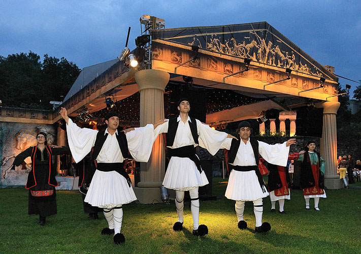 Greek Night, Brewery Garden, 26.7.2008, International Music Festival Český Krumlov 2008, source: Auviex s.r.o., photo: Libor Sváček