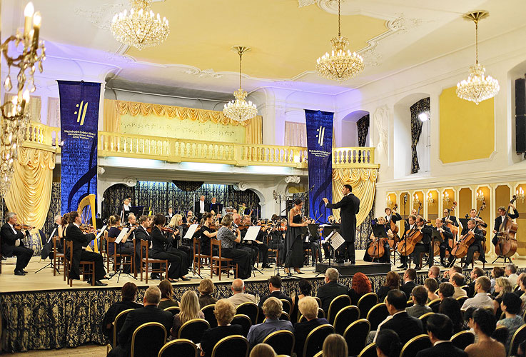 Sharon Kam (SRN) - klarinet, Severočeská filharmonie Teplice, dirigent: Charles Olivieri-Munroe, 1.8.2008, Mezinárodní hudební festival Český Krumlov, zdroj: Auviex s.r.o., foto: Libor Sváček