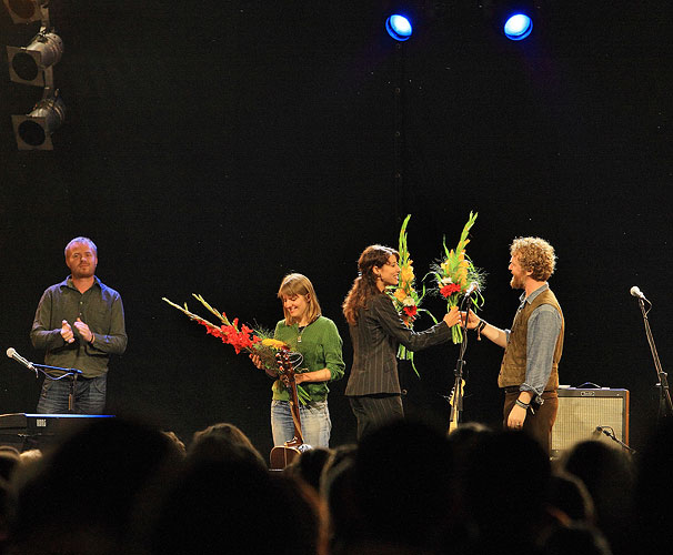 Markéta Irglová, Glen Hansard (Ireland) and their guests / Concert by the winners of this year’s music Oscars, 2.8.2008, International Music Festival Český Krumlov 2008, source: Auviex s.r.o., photo: Libor Sváček