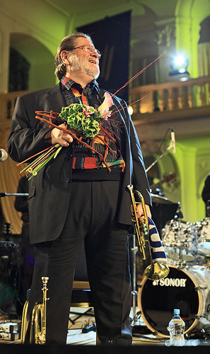 Bobby Shew (USA) - trumpet, Czech Big Company, 16.8.2008, International Music Festival Český Krumlov 2008, source: Auviex s.r.o., photo: Libor Sváček