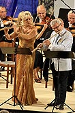 Sir James Galway (GB), Lady Jeanne Galway (USA) - flutes, Czech Radio Symphony Orchestra, Conductor: Vladimír Válek, 23.8.2008, International Music Festival Český Krumlov 2008, source: Auviex s.r.o., photo: Libor Sváček 