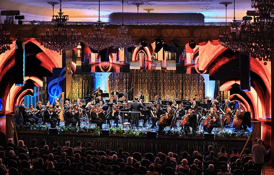 Operní galakoncert - Pavel Černoch (tenor), Severočeská filharmonie Teplice, dirigent: Jaroslav Kyzlink, Zámecká jízdárna, Mezinárodní hudební festival Český Krumlov 19.9.2020